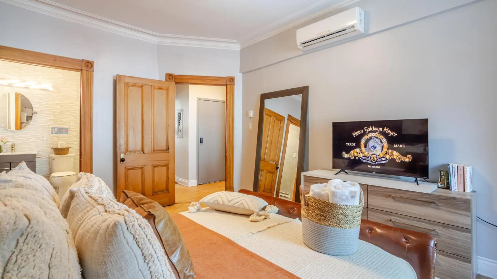 מונטריאול 3Bdr Penthouse, Rooftop And Bbq In Crescent דירה
